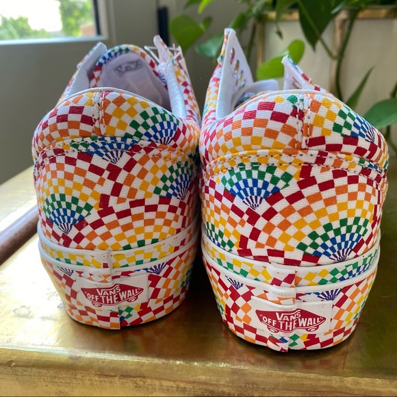 Vans LGBTQ love is love rainbow sneakers shoes lace up skater - Picture 4 of 12